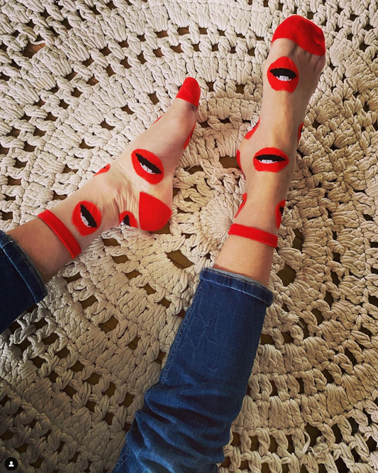 Sockette - Strumpor med röda läppar