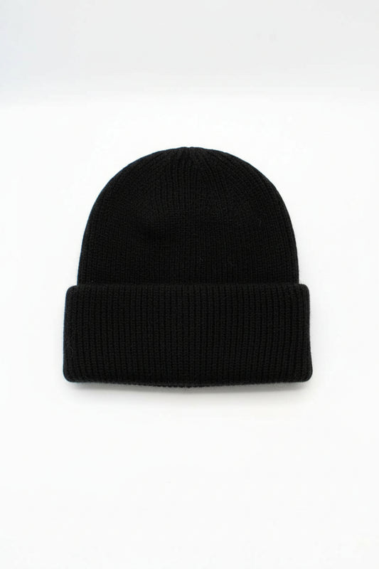 Klassisk enfärgad mössa i mjuk angoraull - unisex