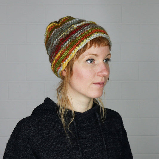 Stickad ullmössa - peace & love